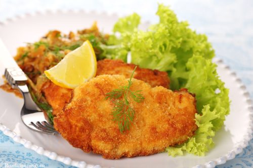 Pileći bečki, prilog, salata